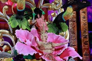 Gala de la Gran Dama del Carnaval capitalino 2022/Antonio Alí y Lpcarnaval.